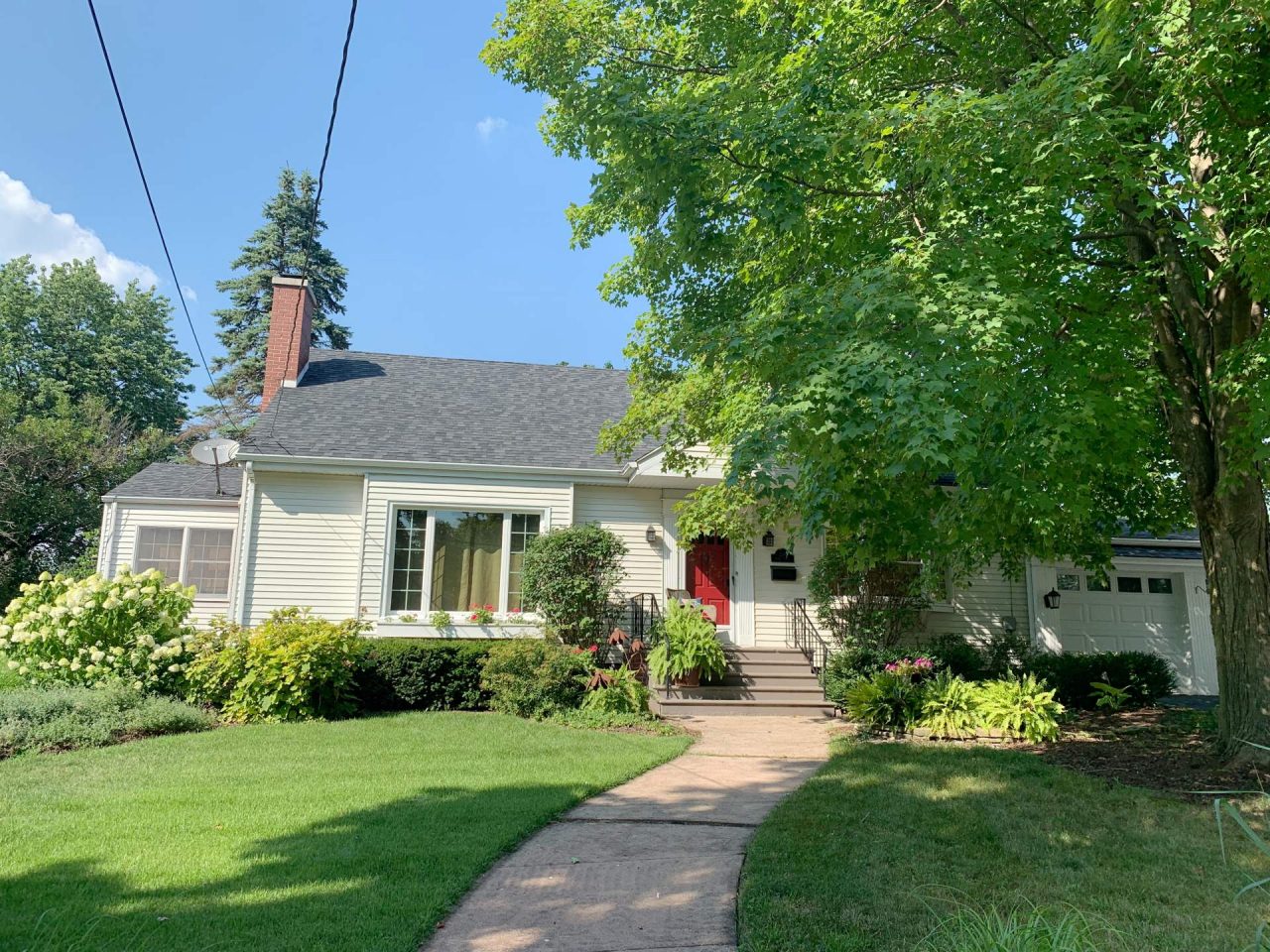 Lockport home red door